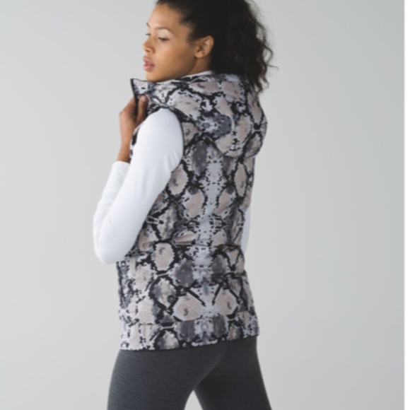 lululemon athletica Jackets & Blazers - Lululemon The Fluffiest Vest down puffer reversible Black Ziggy Snakeskin 6 NWT